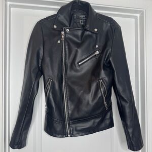 Forever 21 Black Silver Men’s Faux Leather Moto Jacket Biker, Size Small